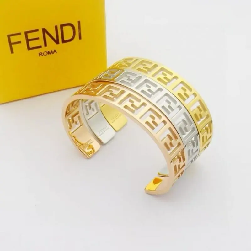 fendi bracelets s_12133ba2